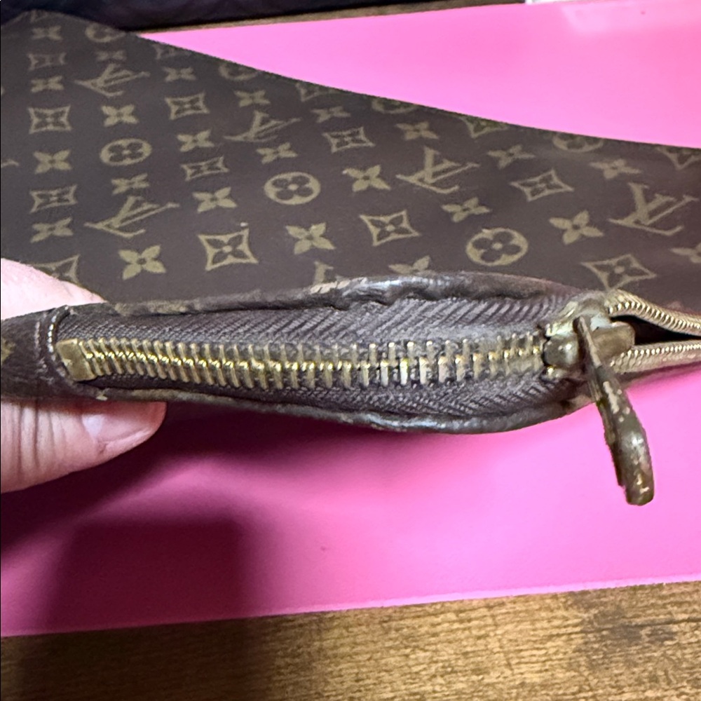 Louis Vuitton Brown Monogram Canvas Zip Portfolio - Picture 6 of 14